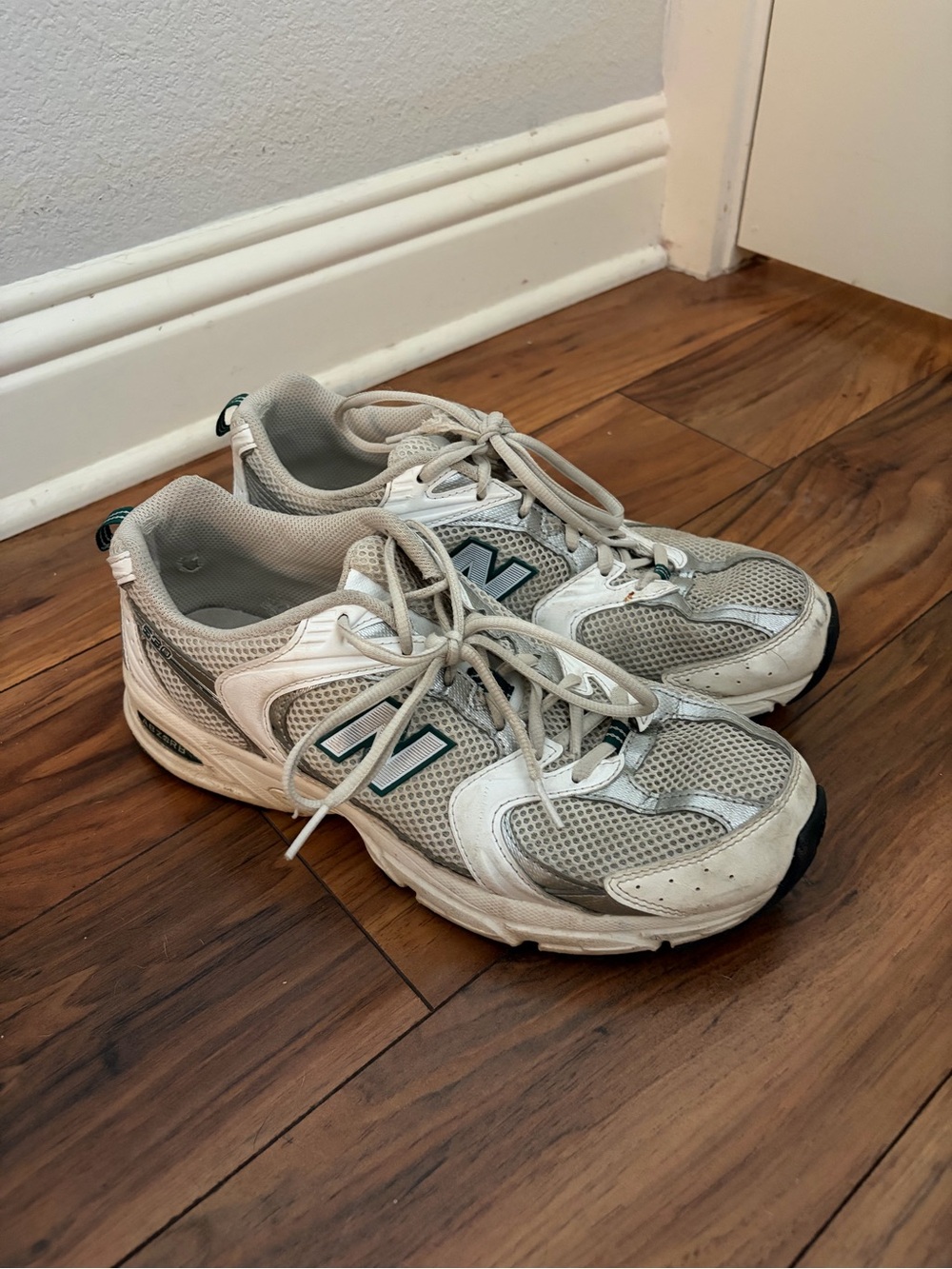 New Balance White and Gray Low-Top Running Sneaker - Picture 4 of 8